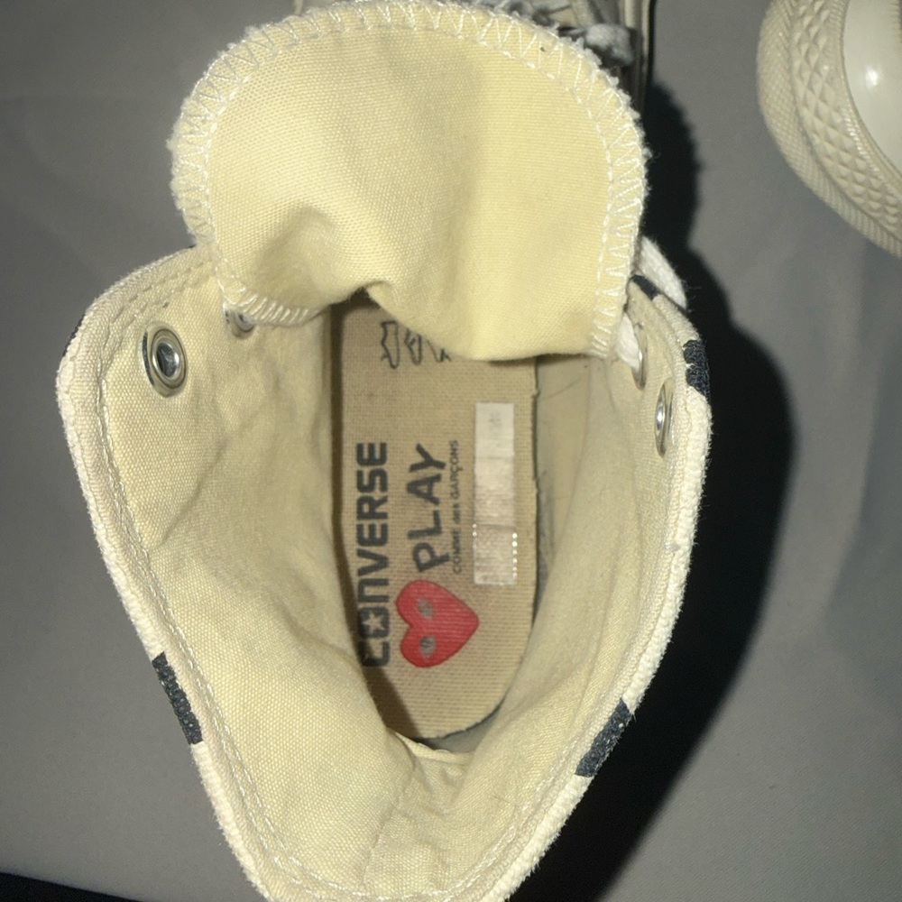 Converse x CDG White High-Top Sneakers with Black Polka Dots and Red Heart - Picture 5 of 9